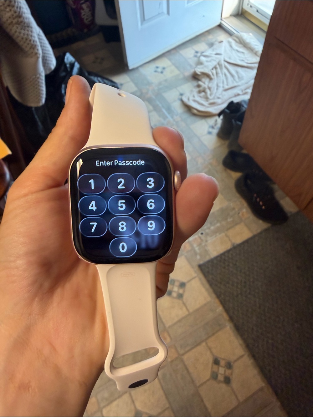 Apple Watch series 11 42 mm rose gold locked to AT&T
